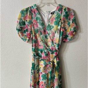 DKNY, Flowery Dress, Size 2!!